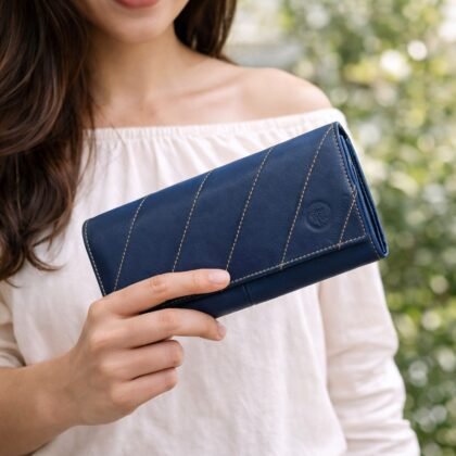 ladie's wallet Pure Leather